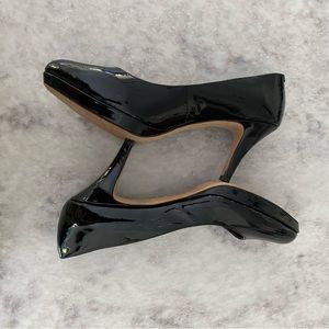 Vince Camuto Black Patent Leather Heels - Size 10